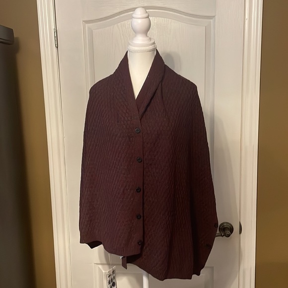 NWT Bench Knit Scarf Shawl 7 way multi Neck Warmer Grandpa Sweater Buttons Wine - Picture 8 of 9